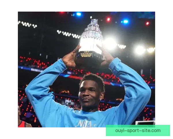 爱德华兹伤停冲击评奖资格剩余六战全勤成关键考验冲刺MVP与最佳阵容前景告急